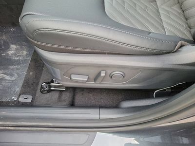 2026 Kia Sportage Plug-In Hybrid - Photo 9