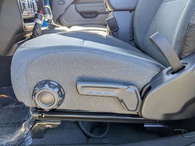 2026 Jeep Wrangler — photo 24 view