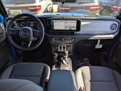 2026 Jeep Wrangler — photo 17 view