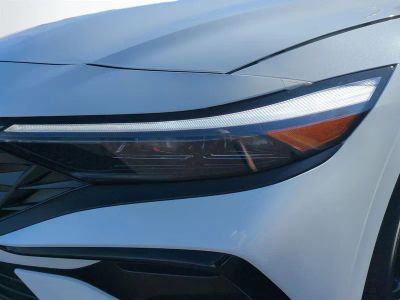 2026 Hyundai ELANTRA — photo 10 view