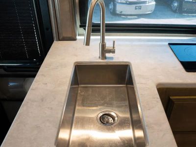 2022 Jayco SENECA - Photo 9