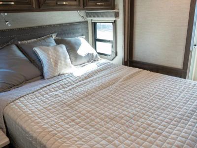 2022 Jayco SENECA - Photo 18