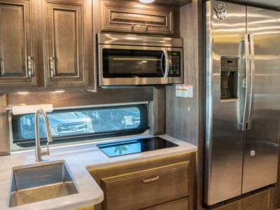 2022 Jayco SENECA - Photo 8