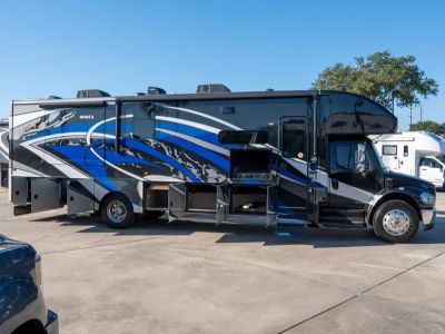 2022 Jayco SENECA - Photo 27