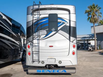 2022 Jayco SENECA - Photo 28