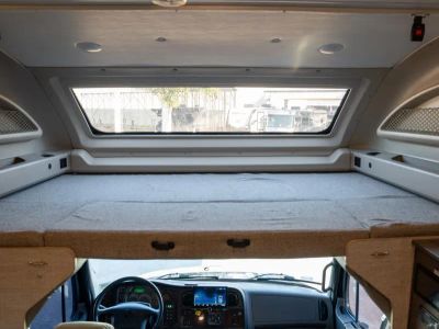 2022 Jayco SENECA - Photo 4