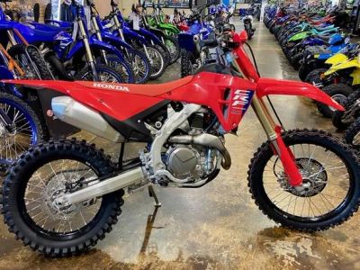 2025 Honda® CRF450RX — front three-quarter view