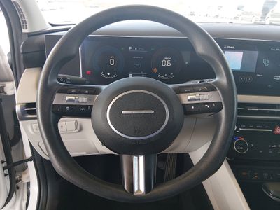2025 Hyundai Tucson — photo 12 view