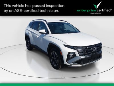 2025 Hyundai Tucson SEL FWD — front three-quarter view