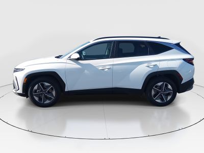 2025 Hyundai Tucson — interior view