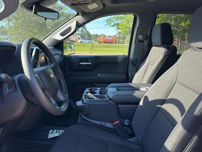 2024 Chevrolet Silverado 1500 — photo 9 view