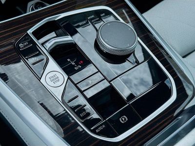 2026 BMW X5 — photo 14 view