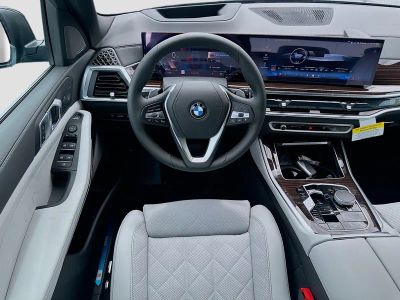 2026 BMW X5 — photo 17 view