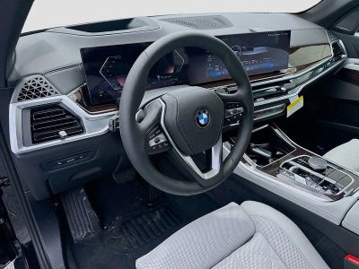 2026 BMW X5 — photo 7 view