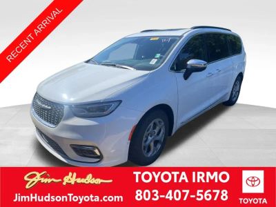 2023 Chrysler Pacifica - Photo 1