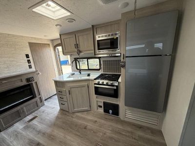 2026 Coachmen Catalina - Photo 5