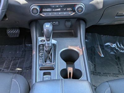 2019 Nissan Altima — photo 18 view