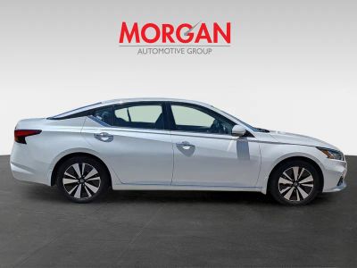 2019 Nissan Altima — rear three-quarter view