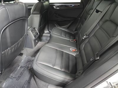2026 Porsche Macan - Photo 24