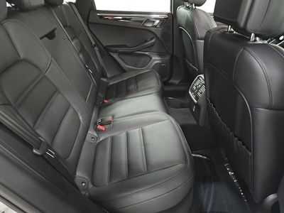 2026 Porsche Macan - Photo 26