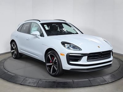 2026 Porsche Macan - Photo 9