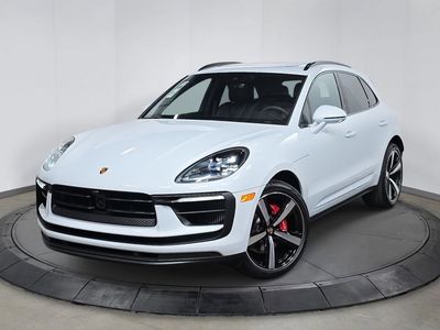 2026 Porsche Macan - Photo 1