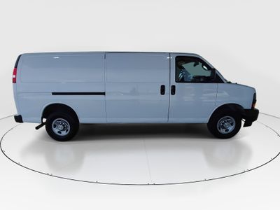 2023 Chevrolet Express Cargo Van - Photo 8