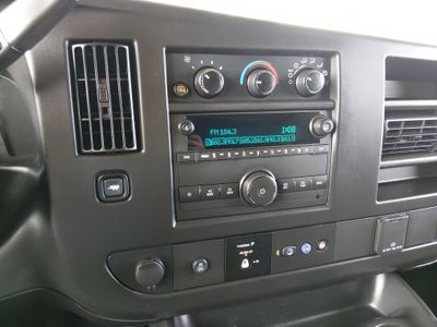 2023 Chevrolet Express Cargo Van - Photo 16