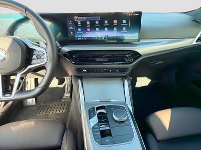 2026 BMW 4 Series — photo 20 view