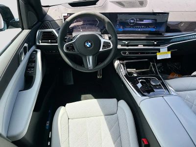 2026 BMW X5 — photo 17 view