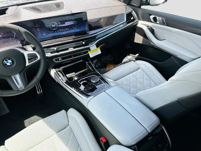 2026 BMW X5 — photo 18 view