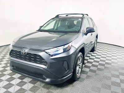 2023 Toyota RAV4 — photo 7 view