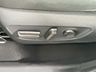 2023 Toyota RAV4 — photo 13 view