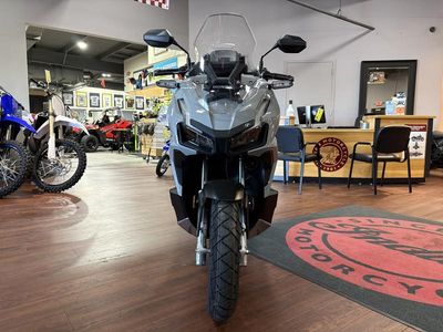 2026 Honda ADV160 - Photo 4