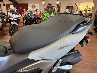 2026 Honda ADV160 - Photo 10