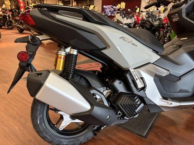 2026 Honda ADV160 - Photo 17