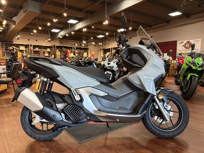 2026 Honda ADV160 - Photo 1
