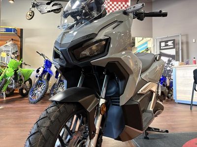 2026 Honda ADV160 - Photo 5
