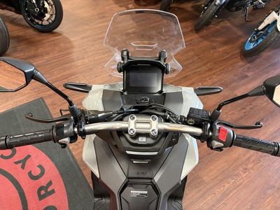 2026 Honda ADV160 - Photo 20