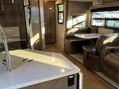 2020 Dynamax Isata 5 - Photo 11