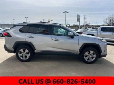 2025 Toyota RAV4 - Photo 23