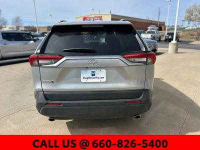 2025 Toyota RAV4 - Photo 8