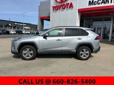 2025 Toyota RAV4 - Photo 30