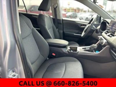 2025 Toyota RAV4 - Photo 24