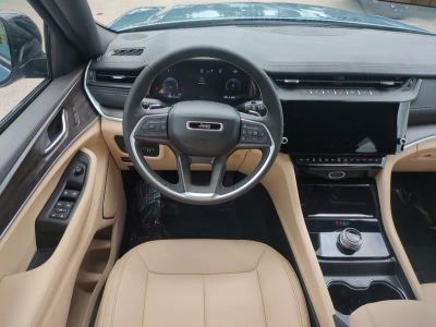 2026 Jeep Grand Cherokee — photo 17 view