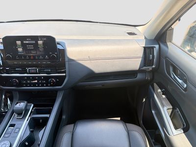 2025 Nissan Pathfinder - Photo 18