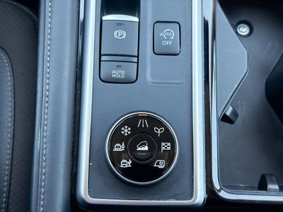 2025 Nissan Pathfinder - Photo 30