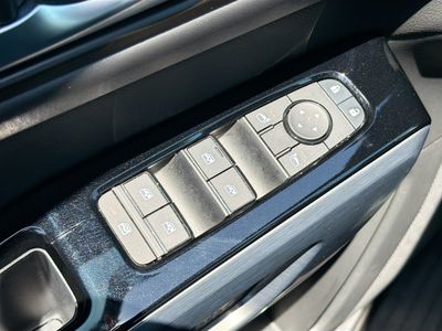 2025 Nissan Pathfinder - Photo 24