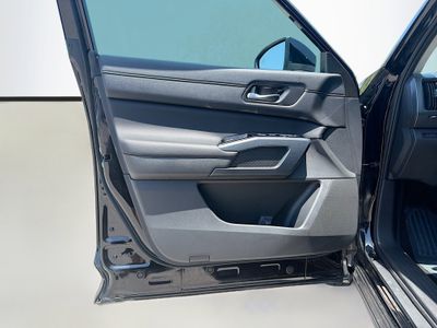 2025 Nissan Pathfinder - Photo 23