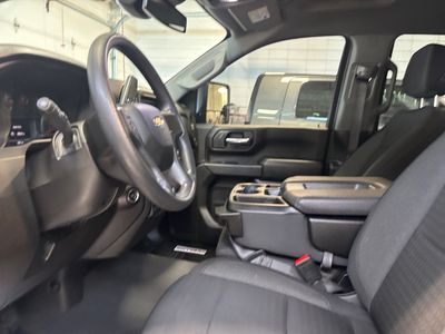 2024 Chevrolet Silverado 2500HD — photo 9 view